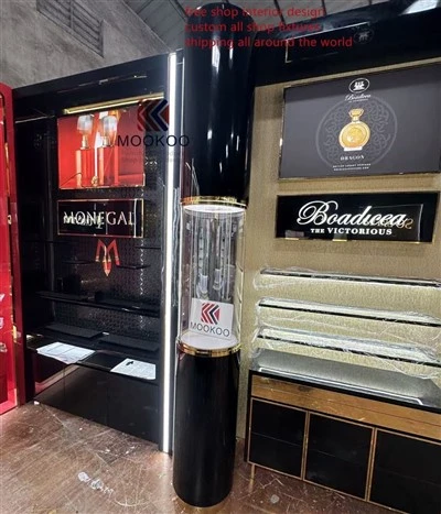 Nykyaikaiset hajusteiden näyttökotelot Duty Free -kaupasta