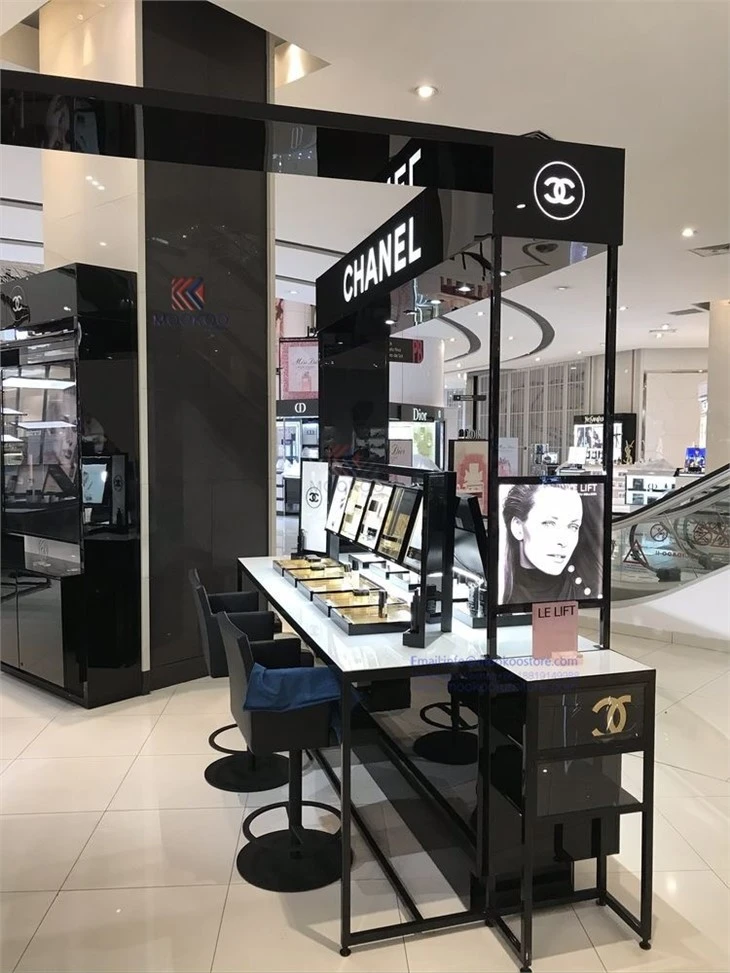 US Chanel Cosmetic Display Showcase